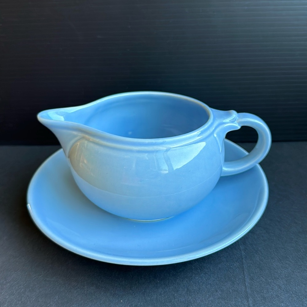 VTG LuRay Pastels 2 pc Set Ceramic Creamer Pitcher & Saucer Windsor Blue EUC